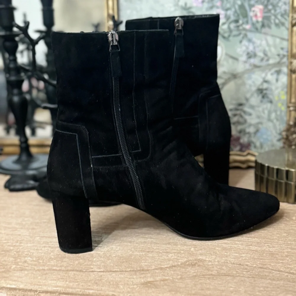 Aquatalia Tilly suede weatherproof ankle boots in black ~ Size 12